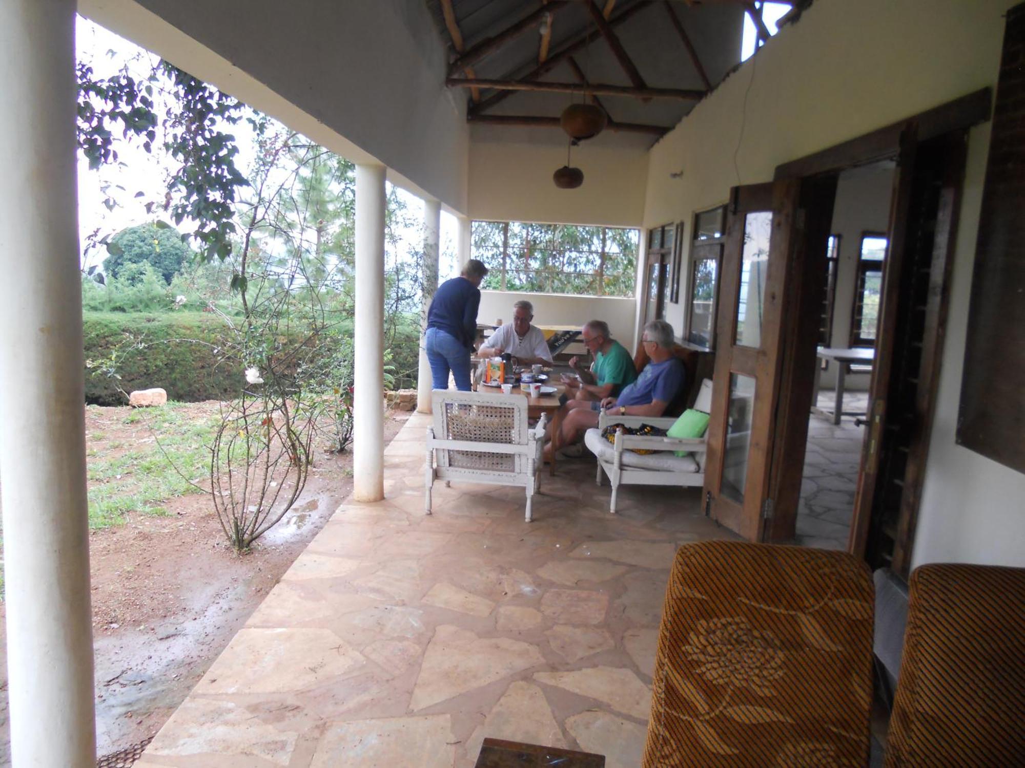 Masaka Backpackers, Tourists Cottage & Campsite Exterior foto